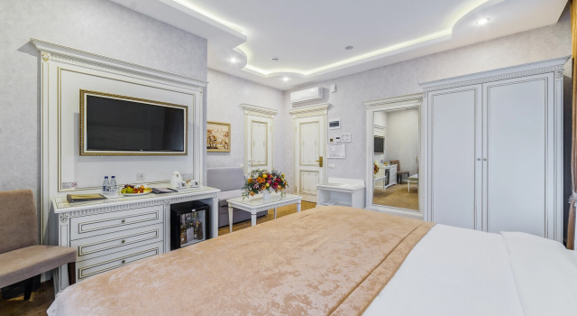 Двухместный номер семейный с видом на город Imperial Palace Hotel