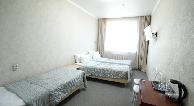 Трёхместный номер Comfort Отель Гостиница Декабрист на Серова 30