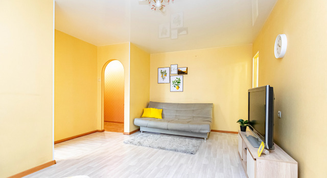Sladkikh Snov Na Mira 49 Apartments, Rezerwuj Apartament Hotele w Perm Krai z parkingiem, Parking