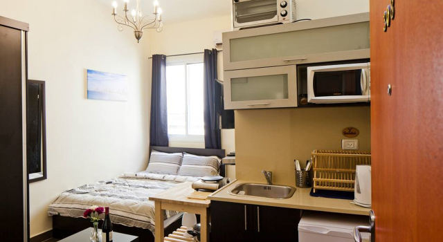 Студия Deluxe NHE Rothschild Apartments