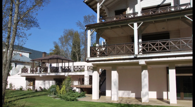 Elena Villa, Book Villa Yalta 