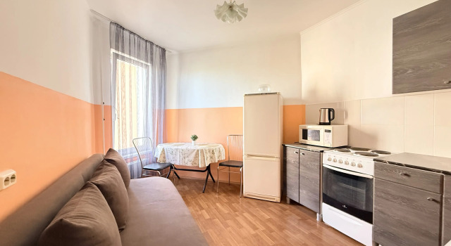 Uyutnaya Odnokomnatnaya U Lesa Flat, Prenota Appartamento Tolyatti 