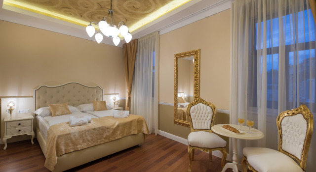 Двухместный номер Standard Central Square Heritage Hotel