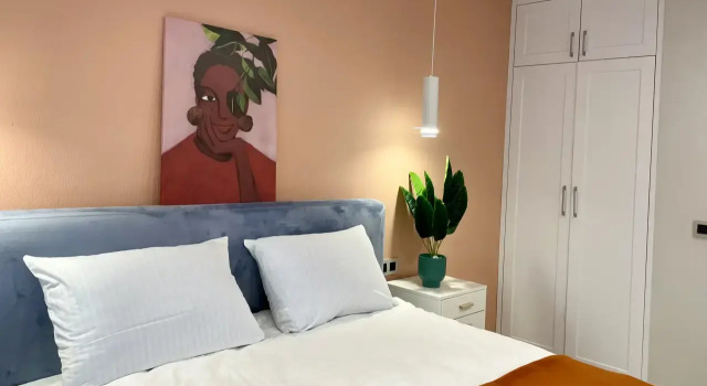 Uyutnaya 2-Komnatnaya Flat, Rezervovat Apartmán Hotely v Novgorodská oblast s parkováním, Parkování