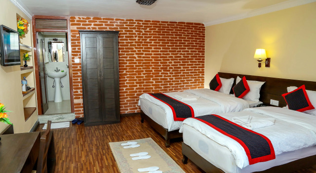 Трёхместный семейный номер Standard с красивым видом из окна Taleju Boutique Hotel