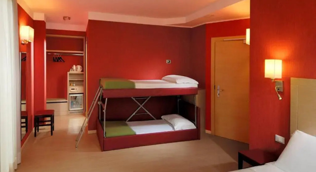 Четырёхместный номер Deluxe Best Western Porto Antico