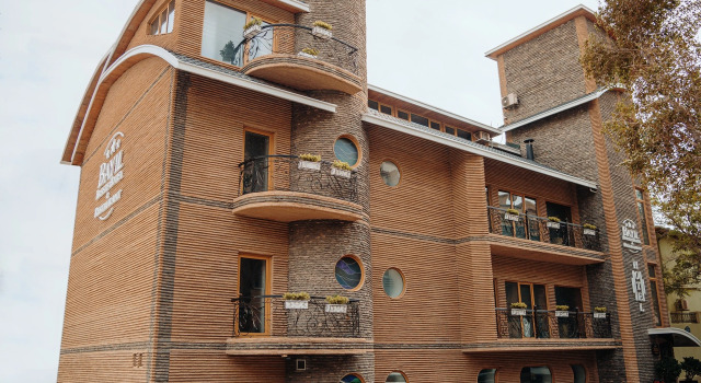 Bayil Breeze Hotel, Prenota Hotel Baku Azerbaigian, vicino a Piazza della Bandiera Statale