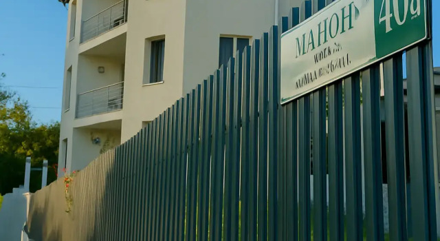 Отель Манон