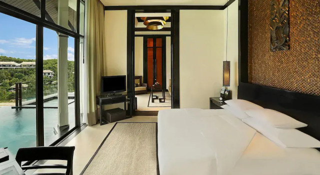 Вилла с бассейном Royal Banyan Ocean с балконом и с видом на океан Banyan Tree Samui