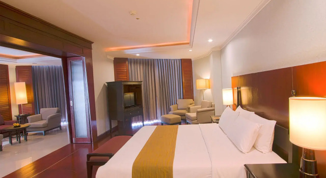Двухместный люкс Royal с балконом и с панорамным видом Отель Long Beach Garden Hotel & Pavilions