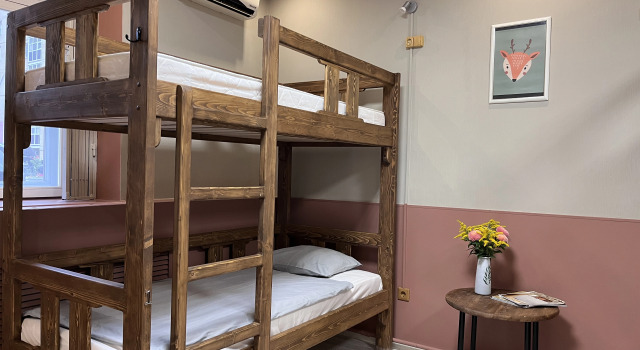 Кровать в общем номере (женский номер) Хостел Club 1723