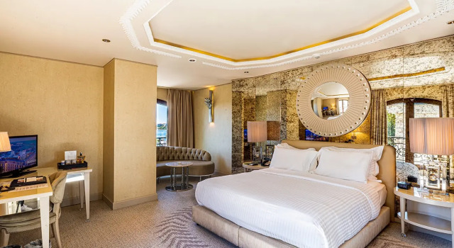 Двухместный номер Deluxe с частичным видом на море Wyndham Grand Istanbul Kalamış Marina Hotel