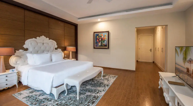 Четырёхместная вилла с 2 комнатами с видом на бассейн Vinpearl Resort & Spa Nha Trang Bay