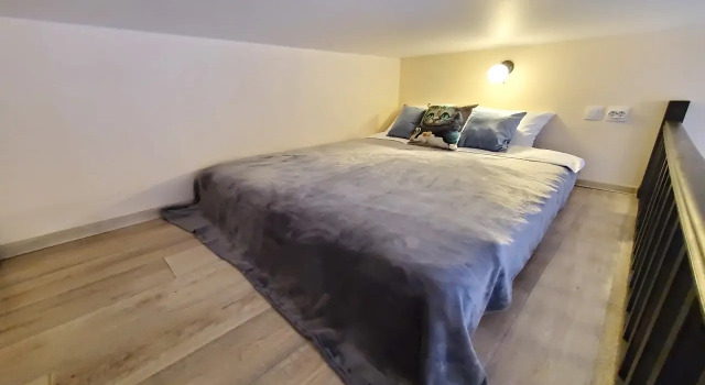 Dvukhurovnevye v istoricheskoy chasti tsentr Sankt-Peterburga Apartments, Rezervovat Apartmán Tsentralny district Petrohrad, poblíž Fyodorovsky Cathedral