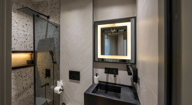 Двухместный номер Superior с балконом и с красивым видом из окна Отель Roe Suite Hotel - TAKSIM