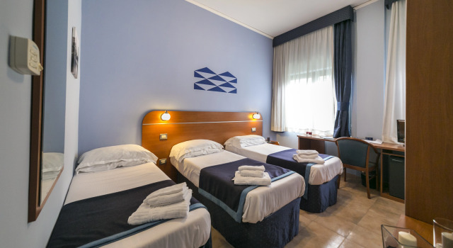 Трёхместный номер Millennium Gold Hotel