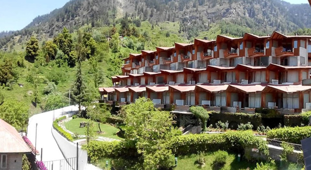Отель ManuAllaya the Resortspa