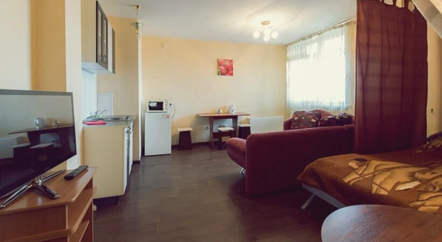Na Aviatorov Apartments, Reserva ahora Apartamento Hoteles en Krasnoyarsk con aparcamiento, Aparcamiento