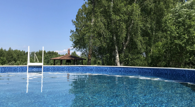 Volzhskiy fermer Guest House, Book Pension Hoteller i Golden Ring med parkering, Parkering