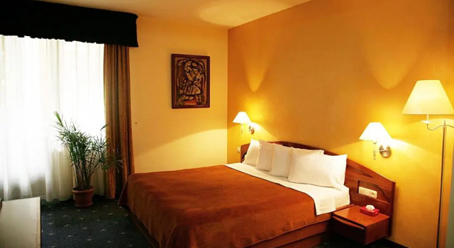 Double room with city view Ararat Hotel