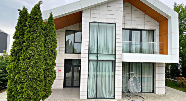 Шестиместная вилла с 3 комнатами с балконом Вилла Arena Apartments Guba