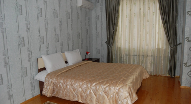 Khan Chinar Hotel, Book Hotel Baku Azerbaijan