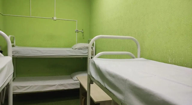 Кровать в общем номере (женский номер) с красивым видом из окна Гостевой дом ХотелХот Электросталь