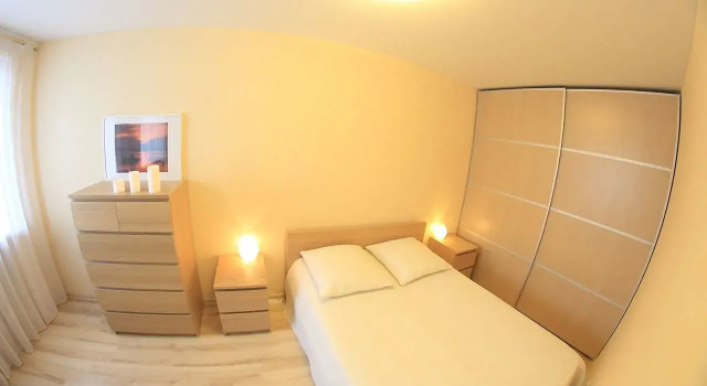 Uyutnaya Dvukhkomnatnaya S Prekrasnym Vidom Iz Okna Flat, Prenota Appartamento Hotel a Anello d'Oro con parcheggio, Parcheggio