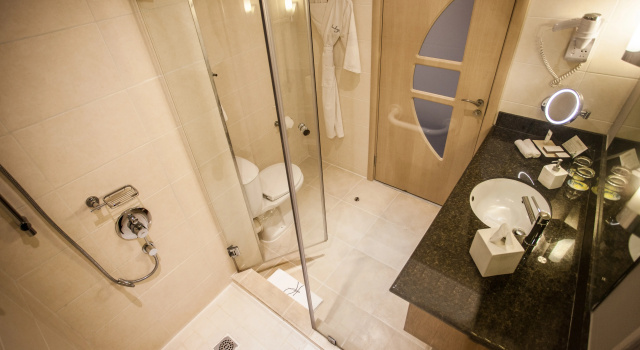 Номер Classic Hennessy Park Hotel
