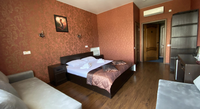 Двухместный семейный номер Comfort Отель Параллель