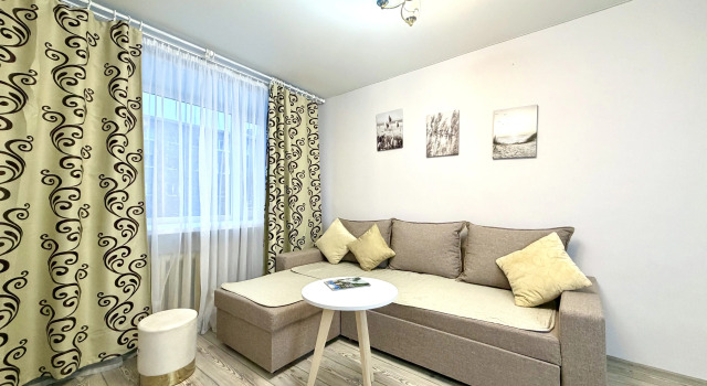 51 v Tsentre Moroshka na Polyarnykh Zoryakh, 33/3 Apartments, Prenota Appartamento Hotel a Murmansk Region con parcheggio, Parcheggio