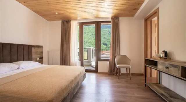 Номер Comfort Отель Annes Hotel in Mestia