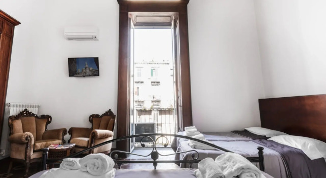 Полулюкс Гостевой Дом Opera Home Napoli