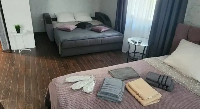 Uyutnaya V Istoricheskom Tsentre Tyumeni Flat, Prenota Appartamento Hotel a Tyumen Region con parcheggio, Parcheggio