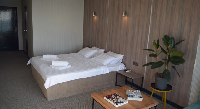 Номер Комфорт с балконом и с видом на море Prince Hotel Gagra