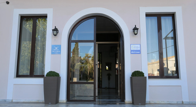 Отель Sunshine Inn, Забронировать Отель Отели Лигия с завтраком, Завтраки