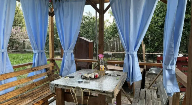 Na Adleyba Private House, Buchen Sie Ferienhaus Villen in Sochumi, Villa