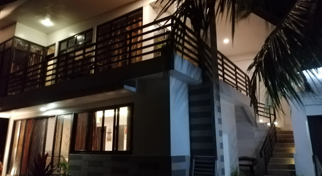 Casa Herminia Baler Guest House, Rezerwuj Pensjonat Baler Luzon