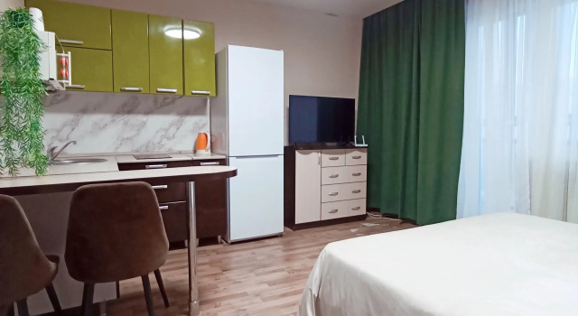 Na Ulitse Bratyev Kashirinykh 131B Flat, Boek Appartement Kalininsky district 