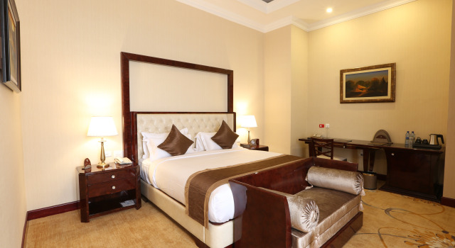 Suite Sapphire Addis Hotel