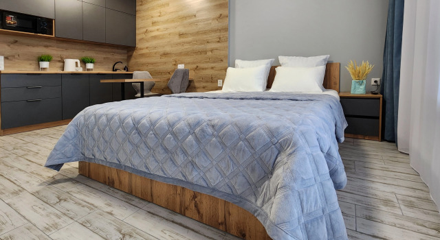 Двухместные апартаменты с балконом и с красивым видом из окна Апартаменты Comfort Home Вип в Метрополис 1