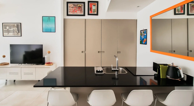 Апартаменты Brand New 2 Bdr Apartment Florentine #TL30