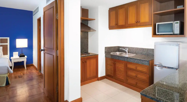 Люкс Premier с 2 комнатами с видом на поле для гольфа Отель Homm Suites Laguna