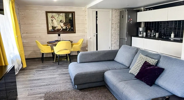 Uyutny Gostevoy Dom u Vodokhranilischa Private house, Boek Vakantiehuis  