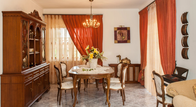 Апартаменты Luxurious home from the beach