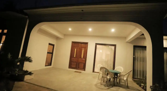Вилла Yoho River Edge Homestay Bungalow