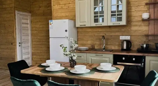 Апартаменты Comfort с балконом и с красивым видом из окна Глэмпинг Лисички-Сестрички