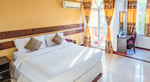 RIJ Hulhumale, Buchen Sie Pension Hotels in Kaafu mit Parkplatz, Parkplätze
