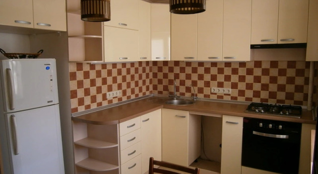 2 Komnatnaya  Tsentr Yevpatoriya Flat, Prenota Appartamento Hotel a Crimea con parcheggio, Parcheggio