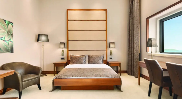 Люкс Corner Days Hotel by Wyndham Istanbul Maltepe